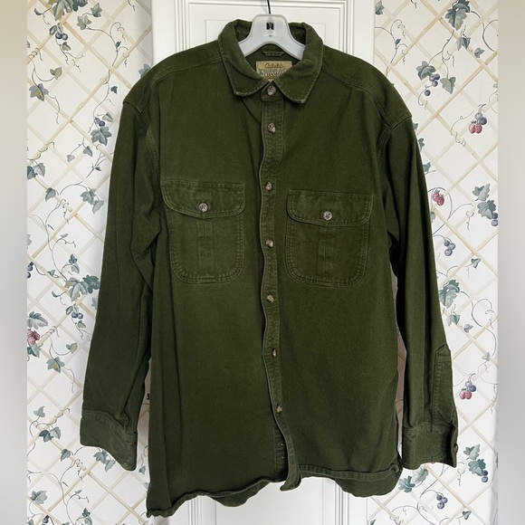 Men’s Large Cabela’s Green Chamois Button Down Shirt - Picture 1 of 9